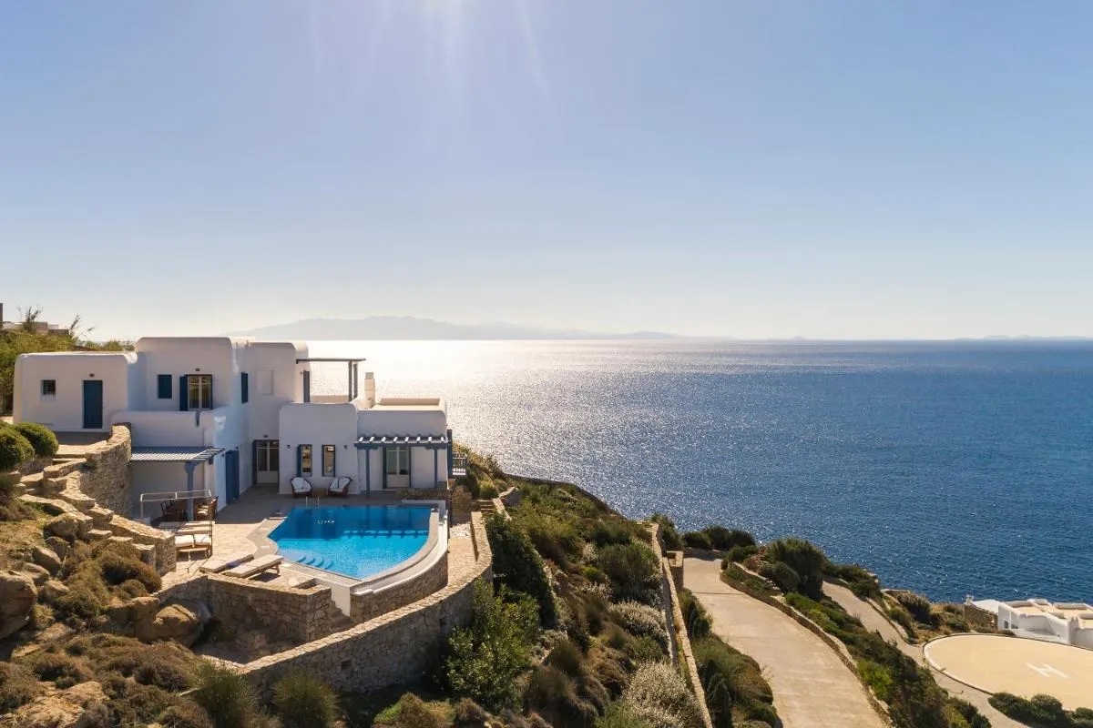 Image 2 of AGL Luxury Villas