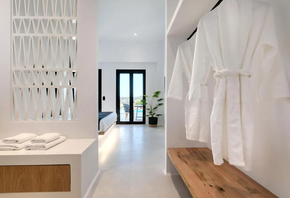 Image 5 of Agrari Bo Suites by Mykonos Rocks