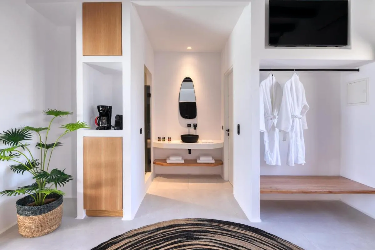Image 2 of Agrari Bo Suites by Mykonos Rocks