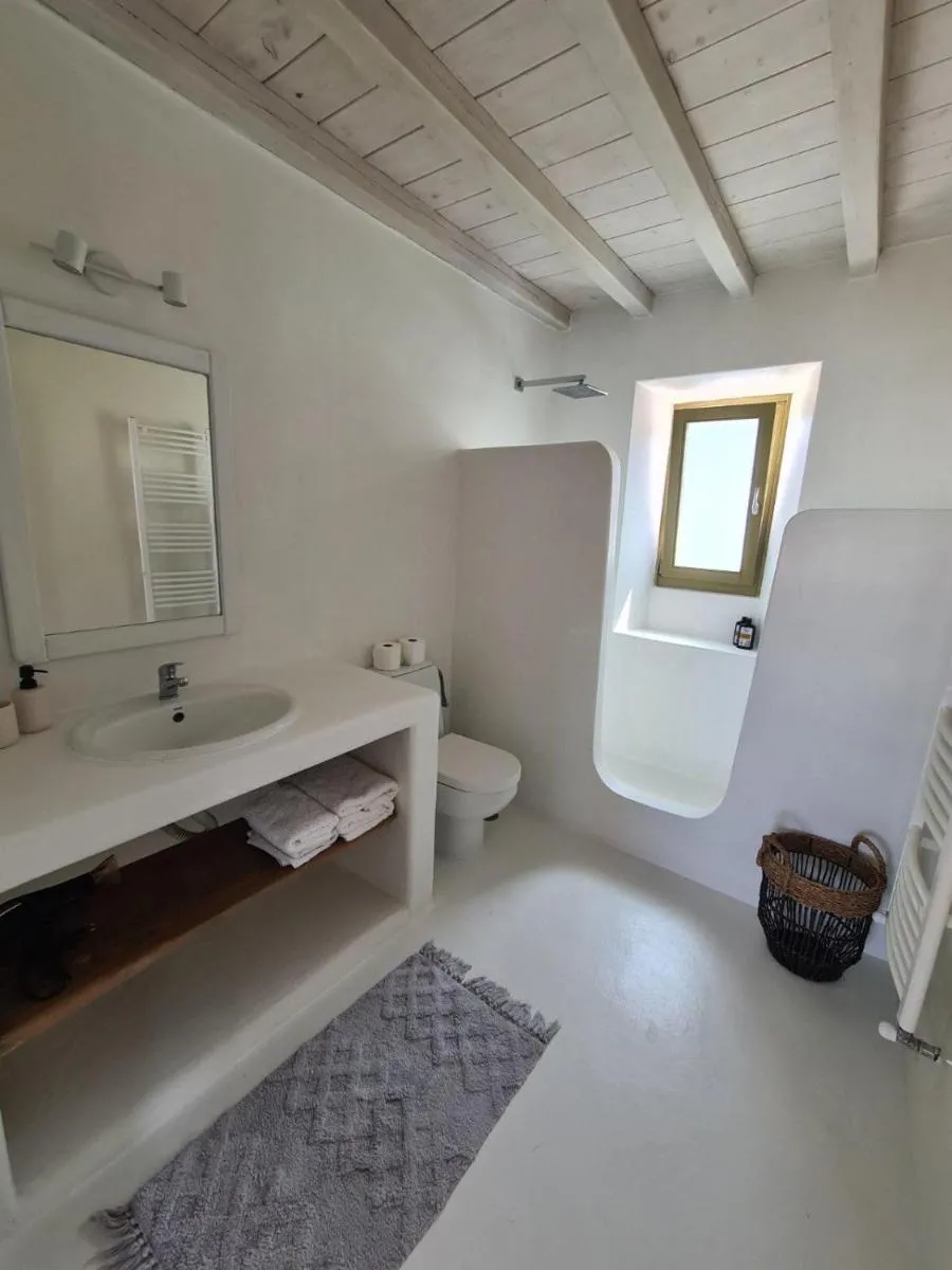 Image 4 of Aviola Mykonos