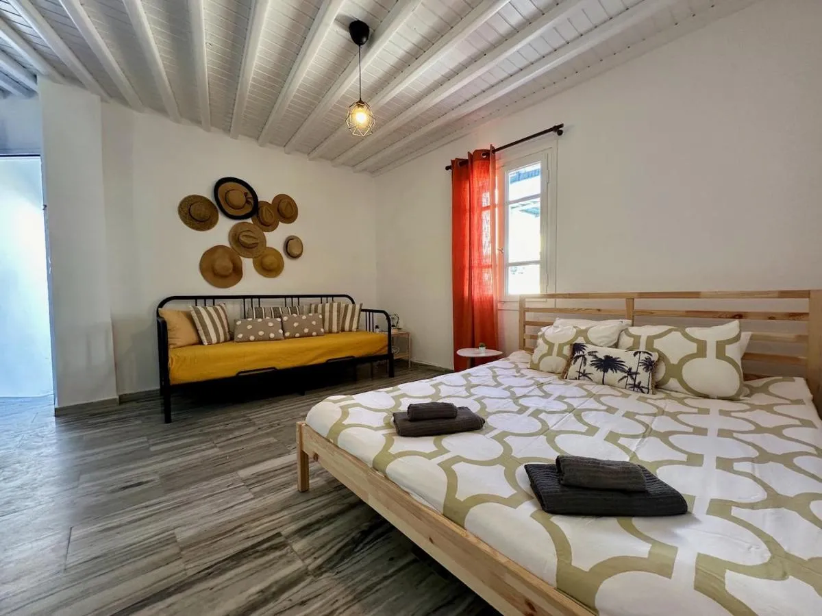 Image 2 of Beachside studio Ornos area