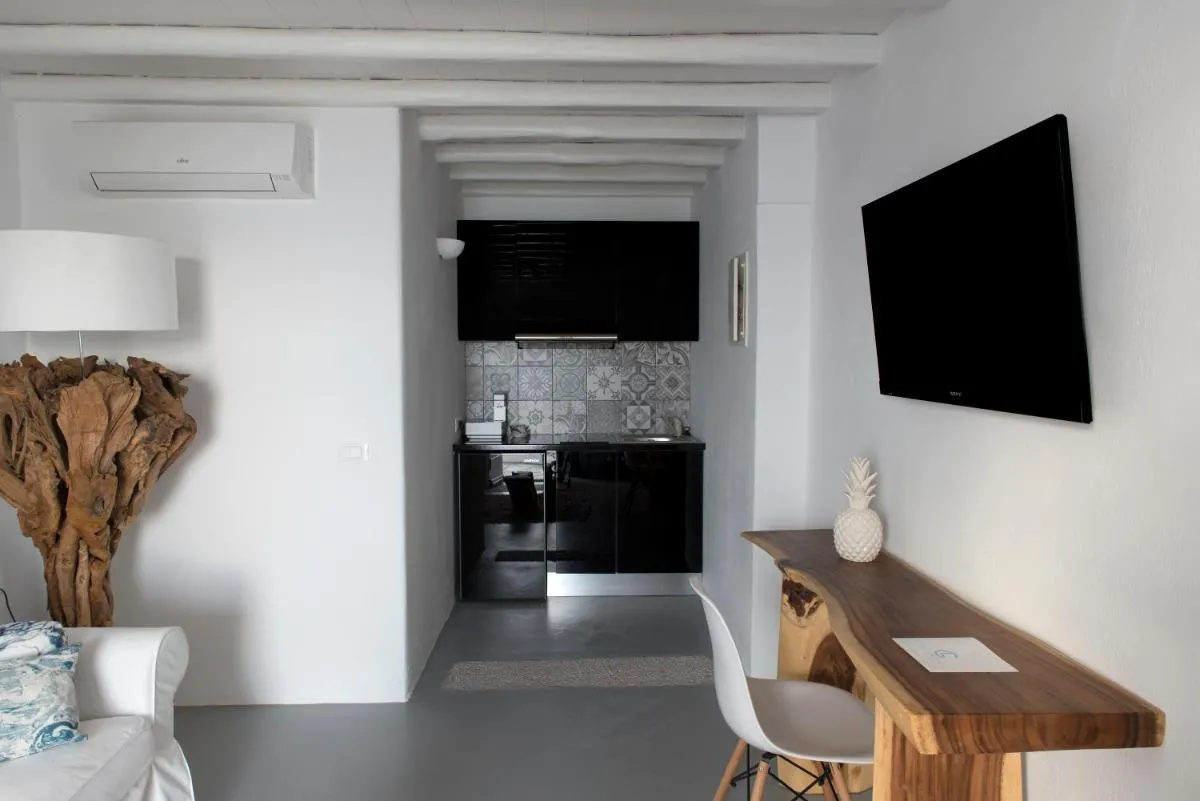 Image 2 of Bellou Suites
