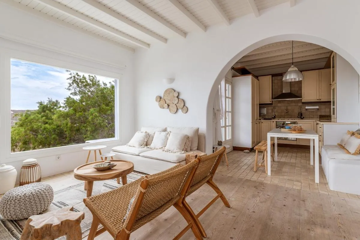 Image 3 of Calma Beach House