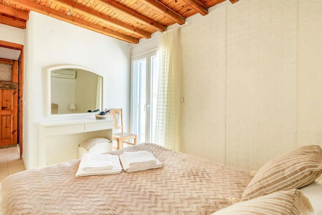 Image 2 of Casa Paraportiani View Mykonos Town House