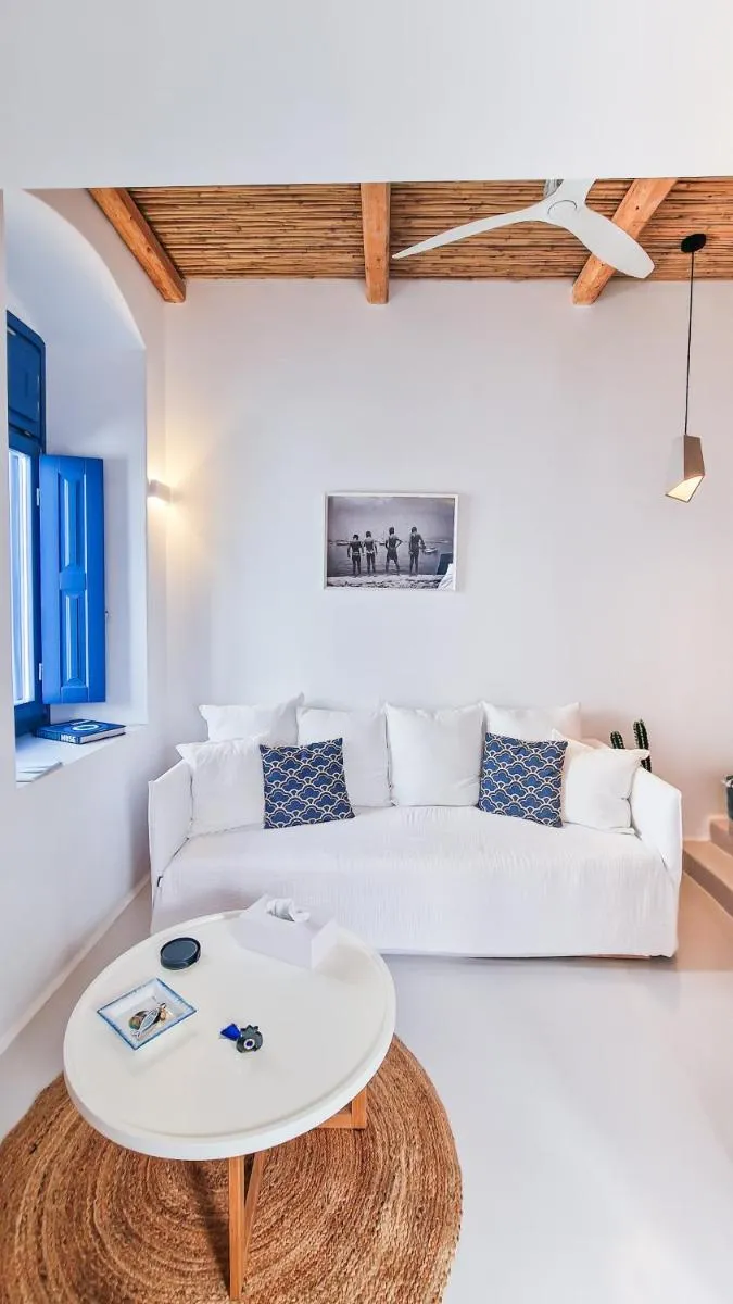 Image 3 of Chiara Mykonos