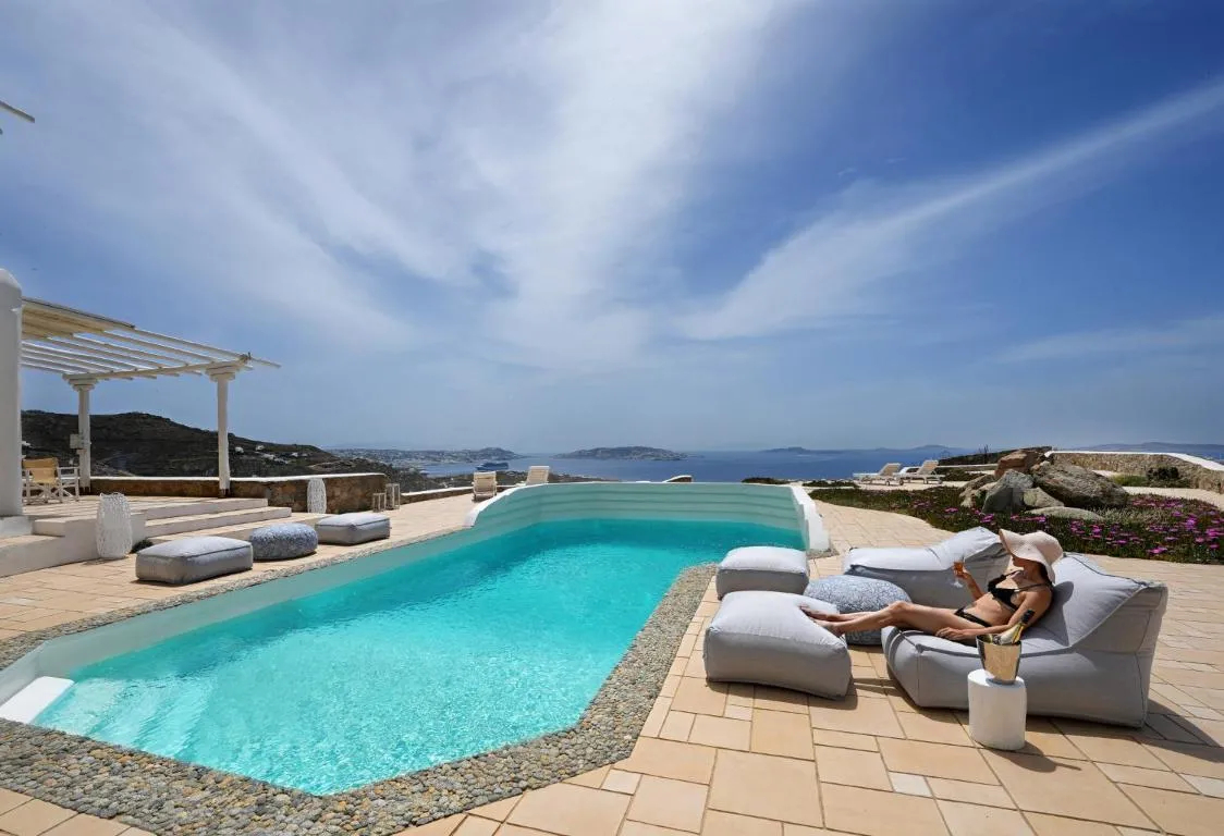 Image of Cliff Top 270