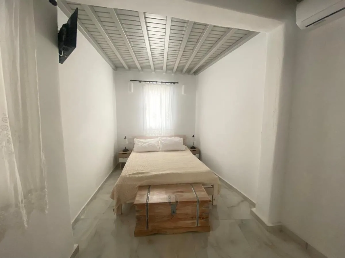 Image 6 of Elenitas beach house in Ornos