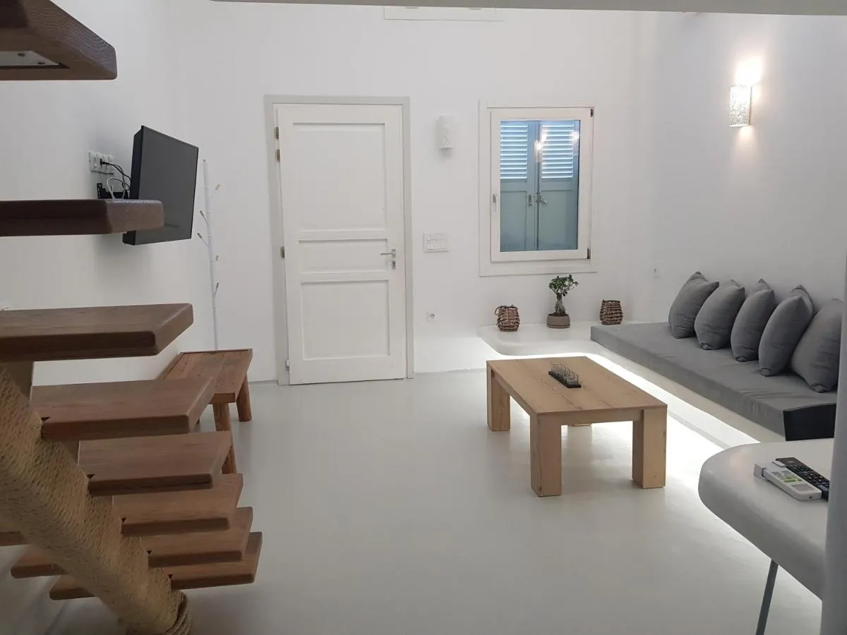 Image 4 of Empyreal Blue Apartments