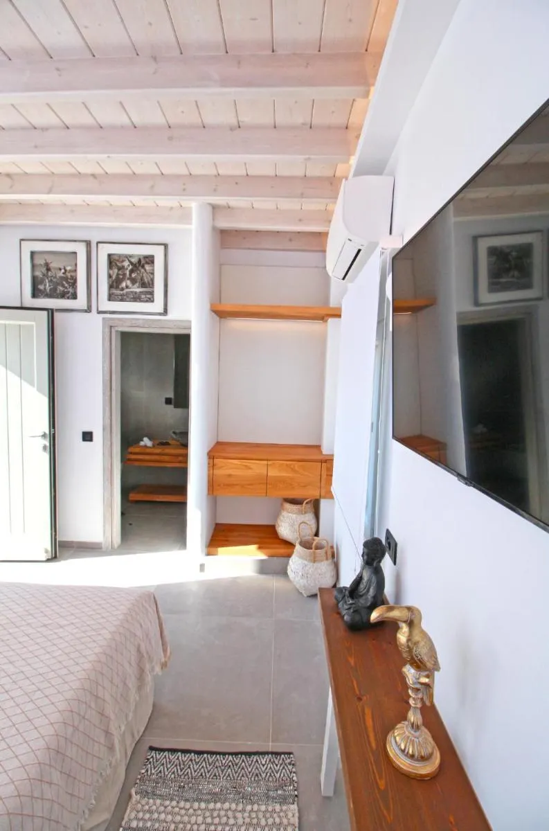 Image 3 of Enalion Suites