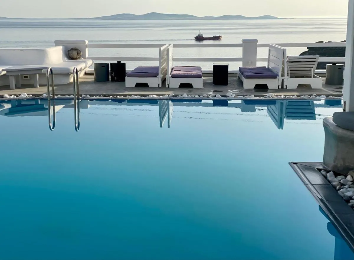 Image 2 of Flaskos Suites and more