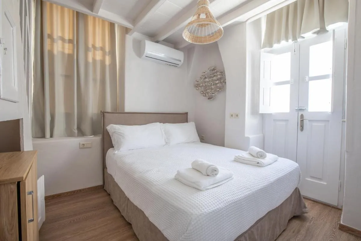 Image 1 of Geant Suites Mykonos