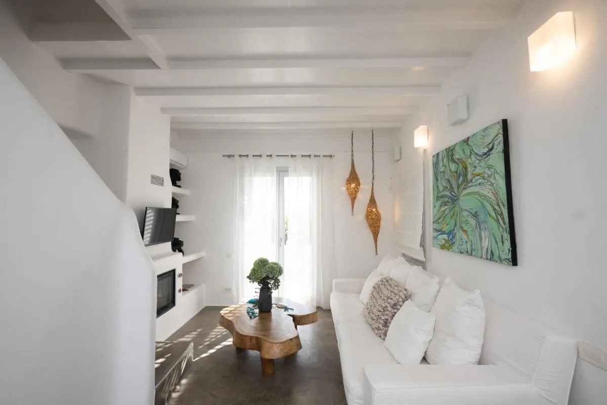 Image 5 of House of Nikol – Cycladic Sensation