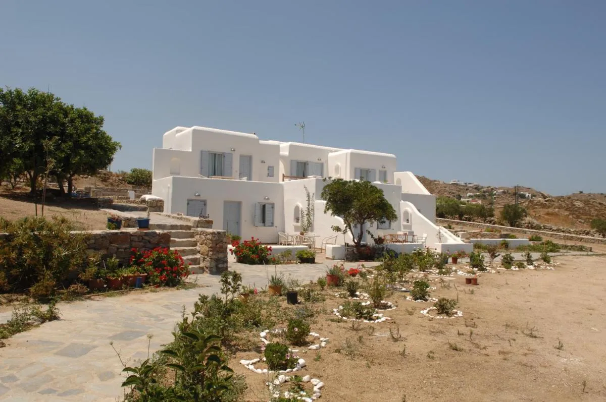 Image 4 of Lino Apartments