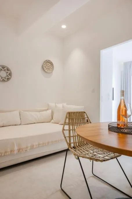 Image 4 of Luxury Apartment Center of Mykonos Town – Sleeps 3