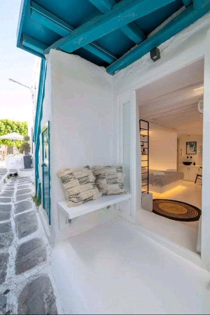 Image 3 of MYKONOS VIBES TOWN ROOM