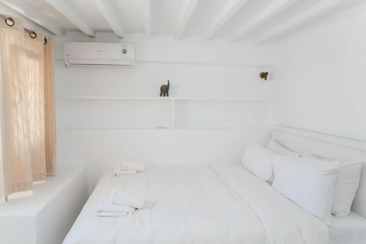 Image 2 of Manto Sunset Loft