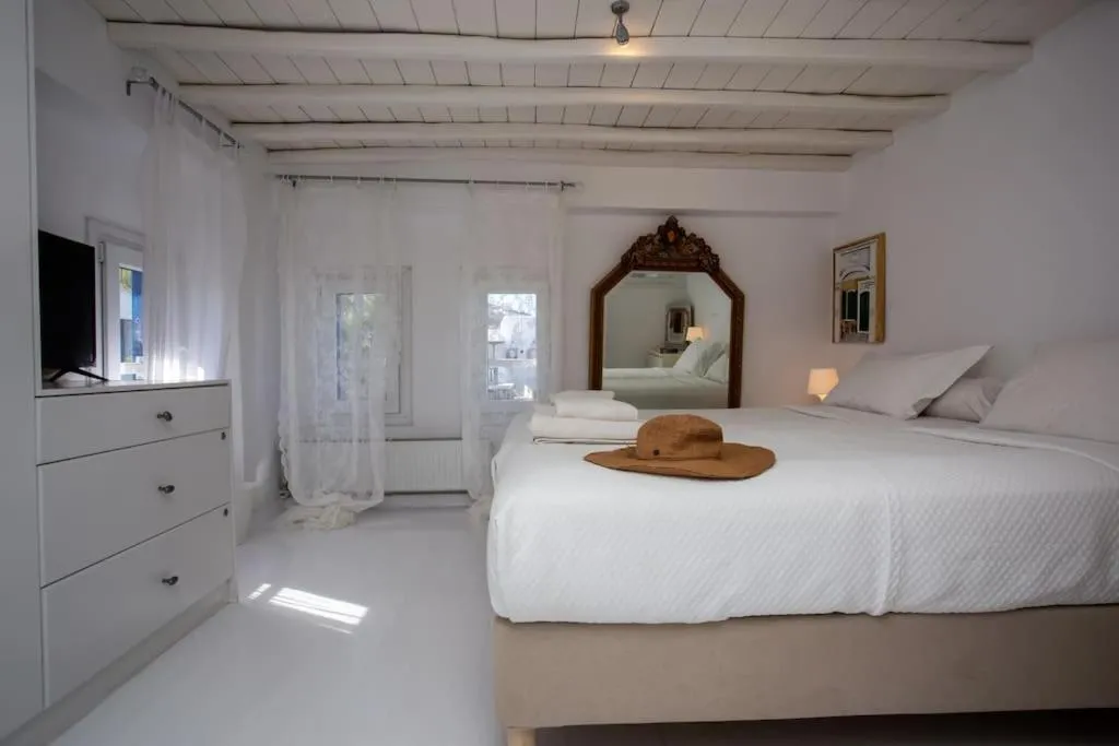 Image 6 of Mykonian Style w Shared Pool Houses 8 & 9