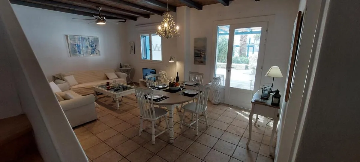 Image 4 of Mykonian house with shared pool