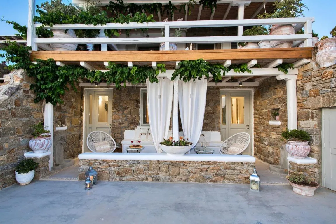 Image of Mykonos Dot