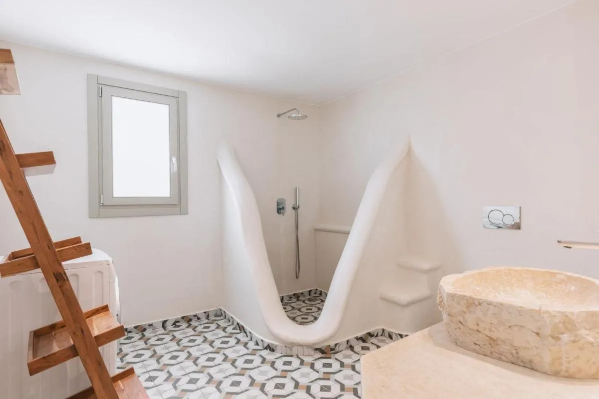Image 2 of Mykonos Lagom