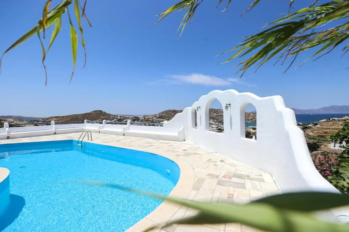 Image of Mykonos in White