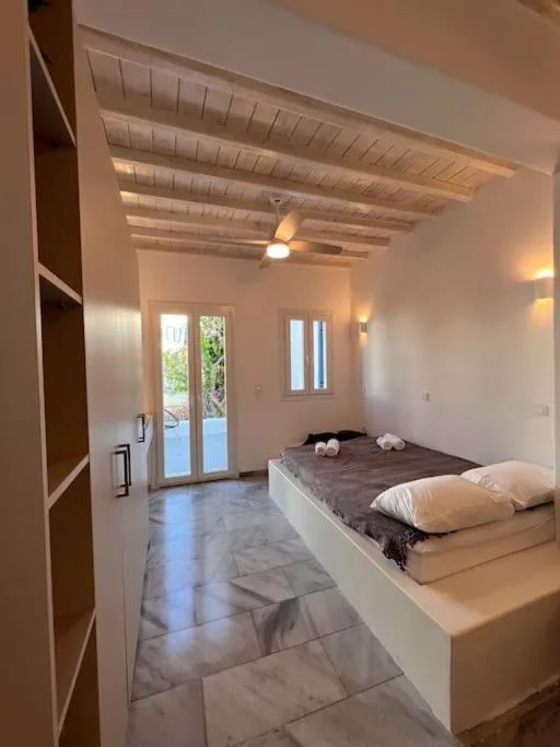 Image 3 of “Myrto” Apartments- Ornos Beach