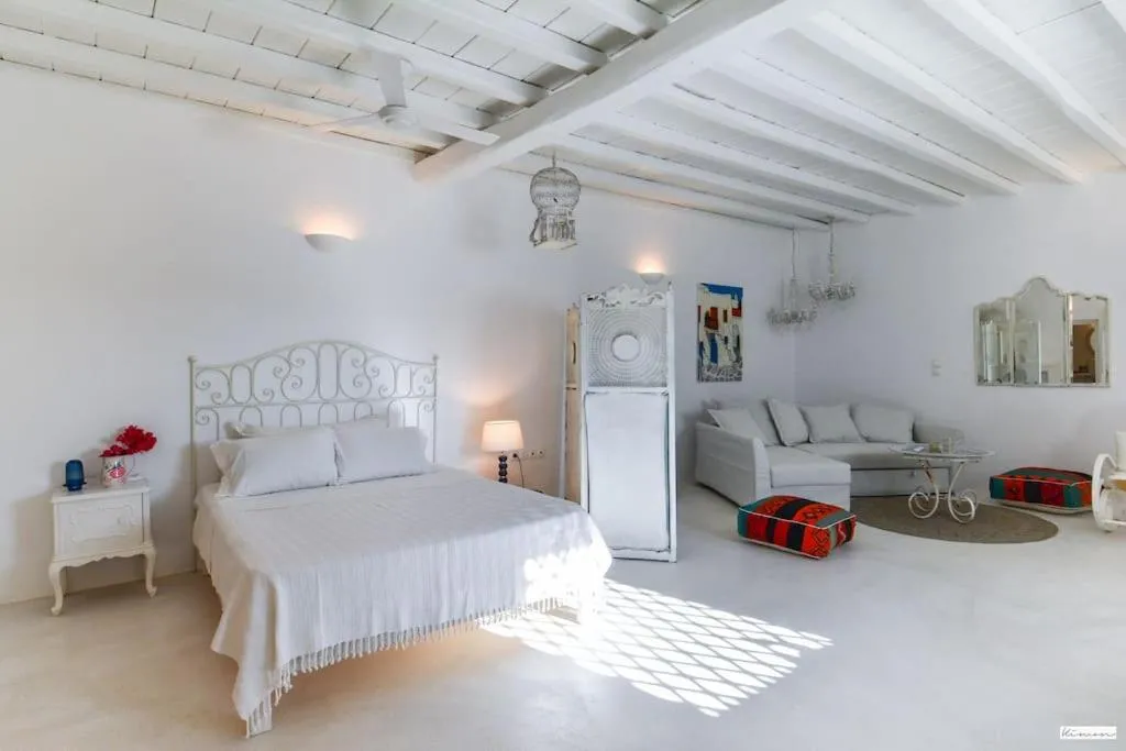 Image of Nikis Home