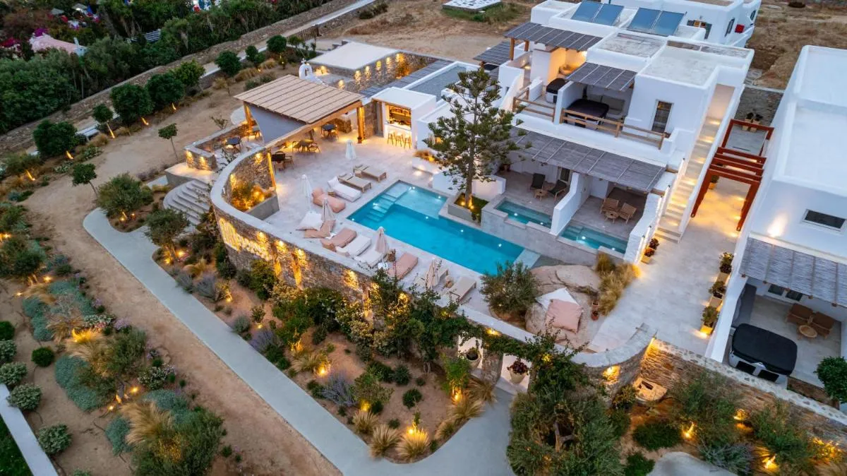 Image 4 of Oliving Mykonos Luxury Suites
