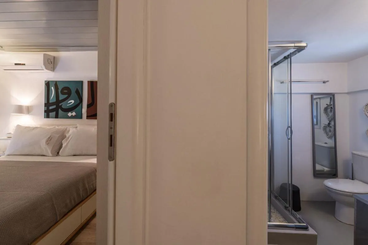 Image 2 of Phaedrus Living Ornos Beach House Mykonos