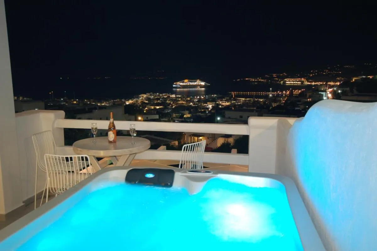 Image 3 of Regal View