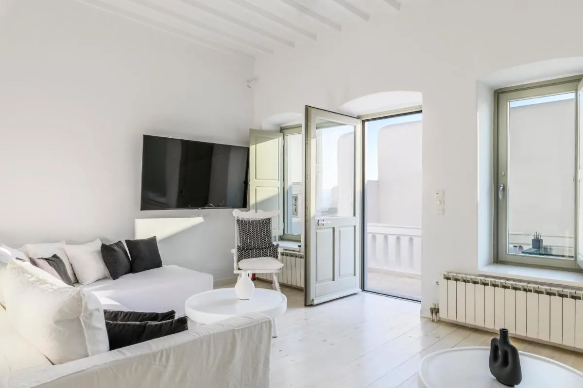 Image 3 of She Mykonos – The Residency