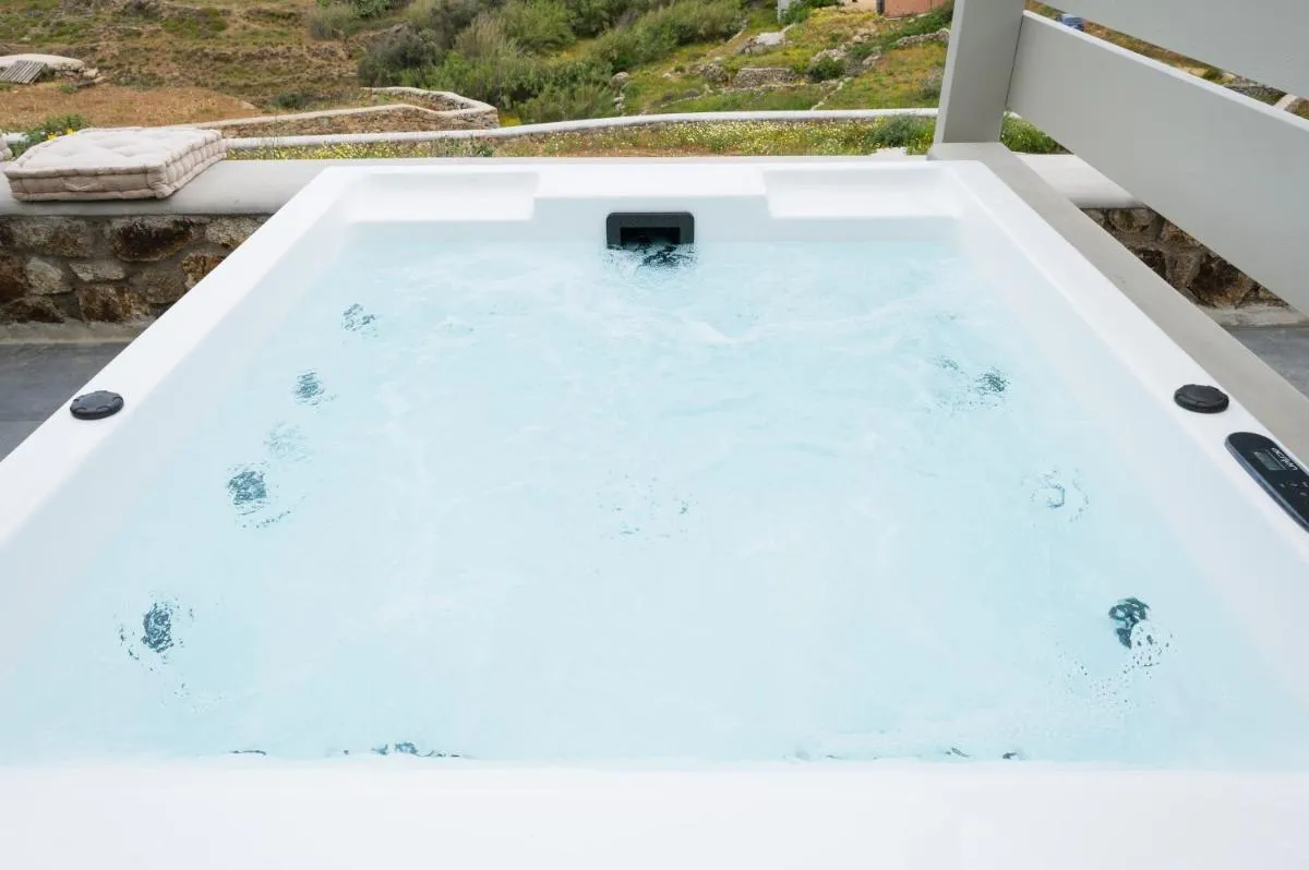 Image 3 of SilvAir II by Silvernoses, Mykonos