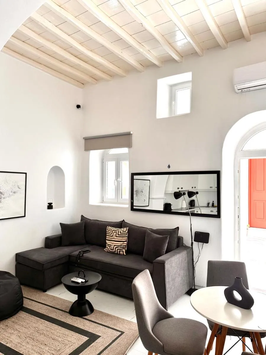 Image 4 of Silvernoses Villa Mykonos Town