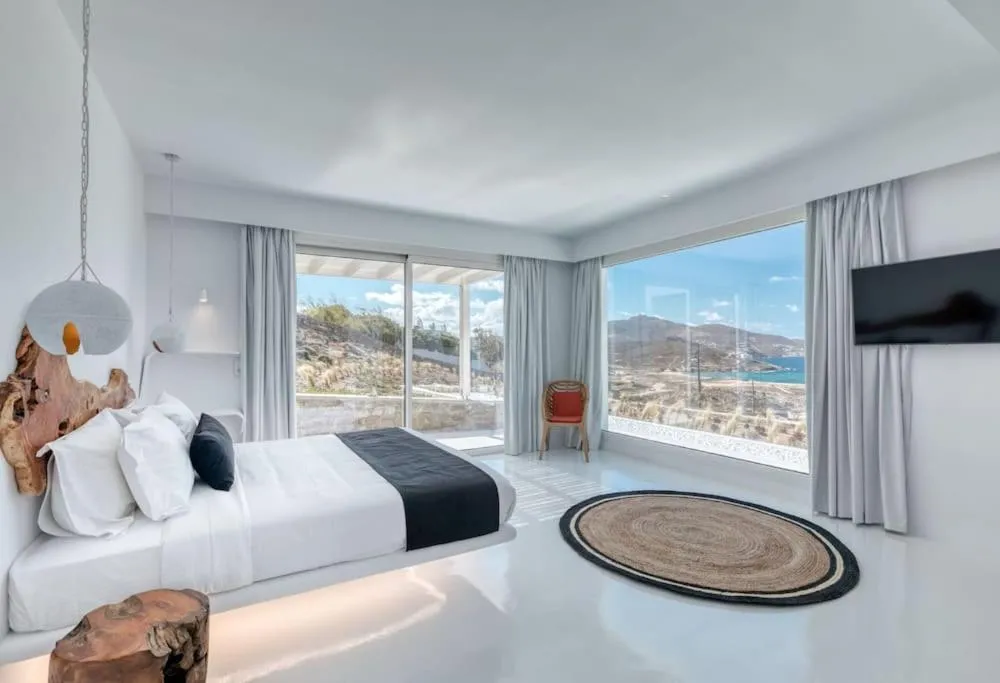 Image 1 of The Casa Cove