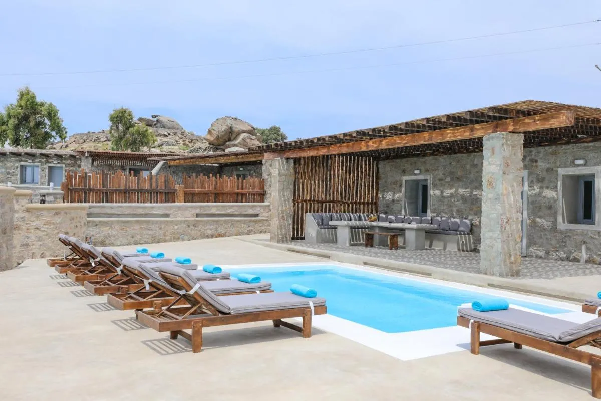 Image 2 of The George Villas with Private Pool, close to Mykonos Town – Chora