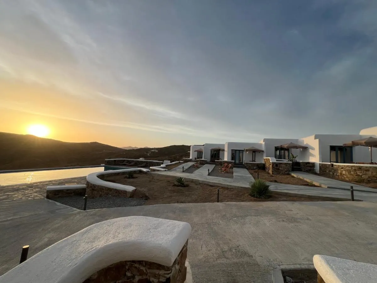 Image 5 of Thronos Suites
