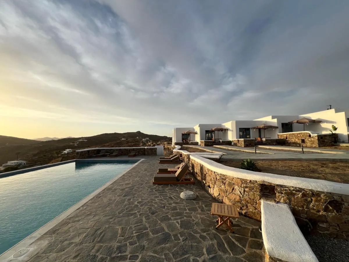 Image 3 of Thronos Suites