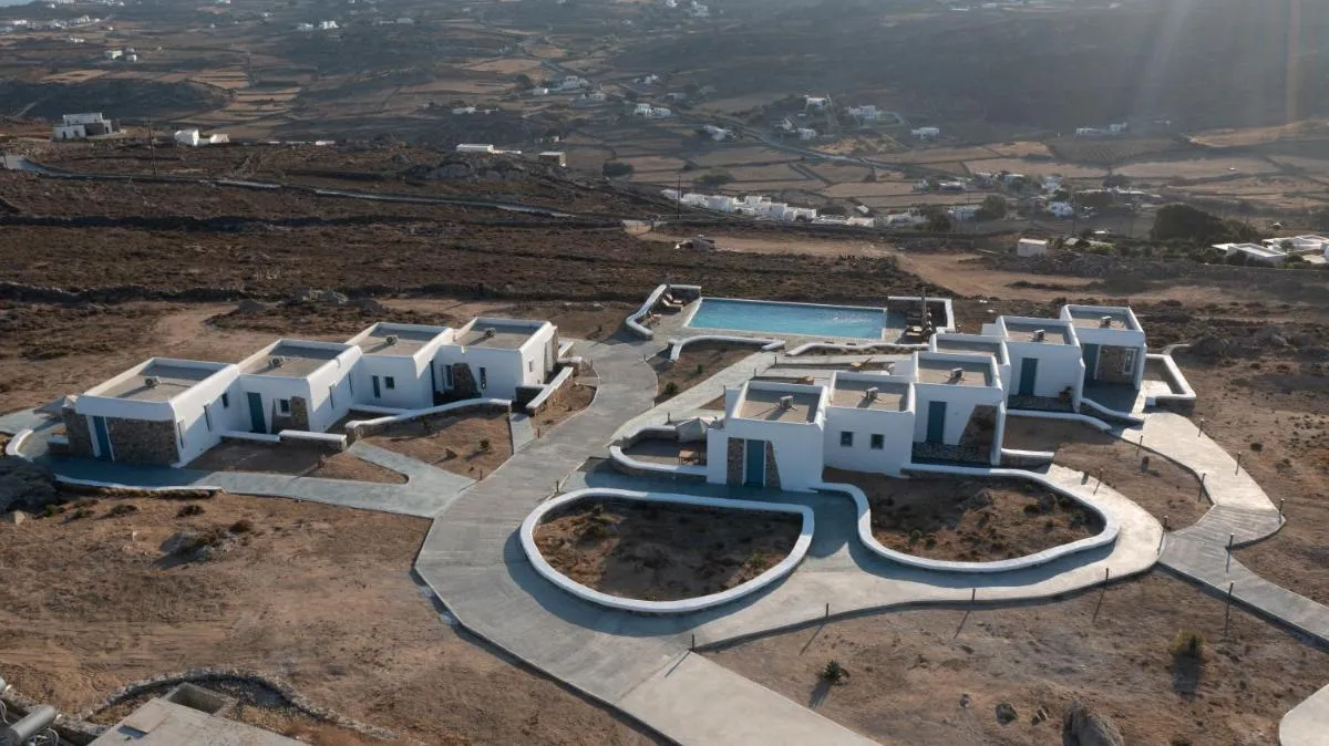 Image 6 of Thronos Suites