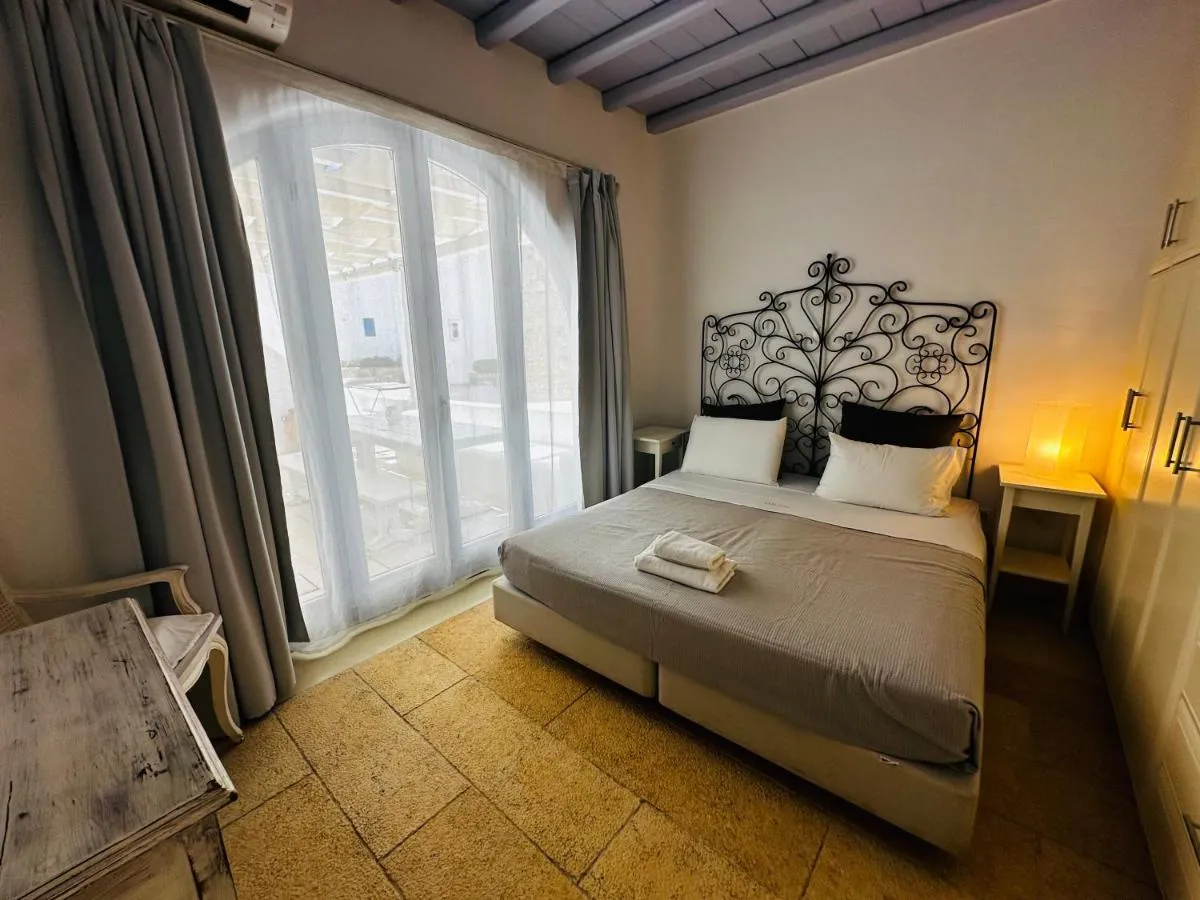 Image 2 of Traditional Mansion in Mykonos