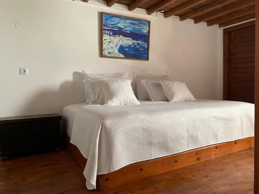 Image 2 of Traditional apartment in the heart of Mykonos!