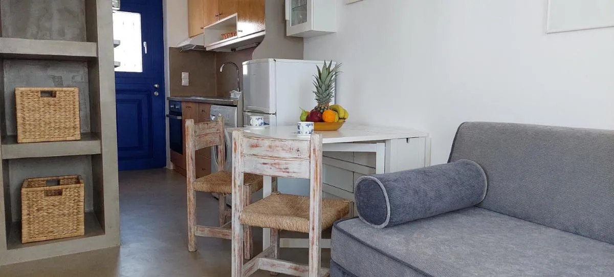 Image 3 of Traditionnal Mykonian Studio