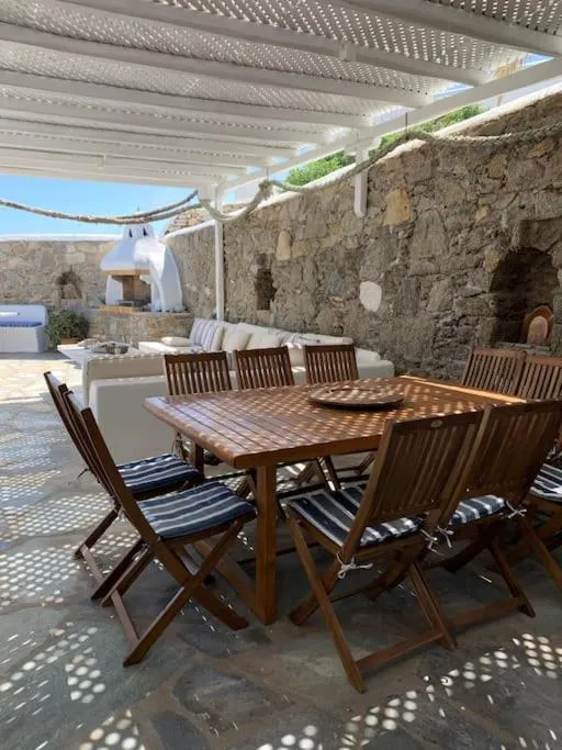 Image 3 of Villa Annita on the water with 5 bedrooms