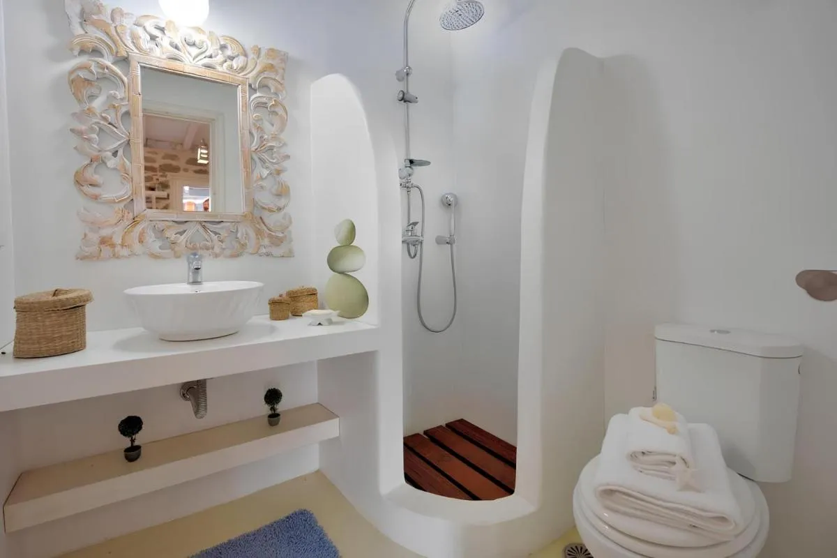 Image 2 of Villa Princess 6 private with Pool Panormos Beach