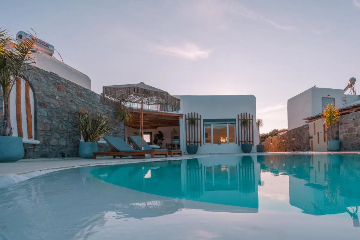 Image 2 of Villa Sea Walk Mykonos 200m to ftelia beach