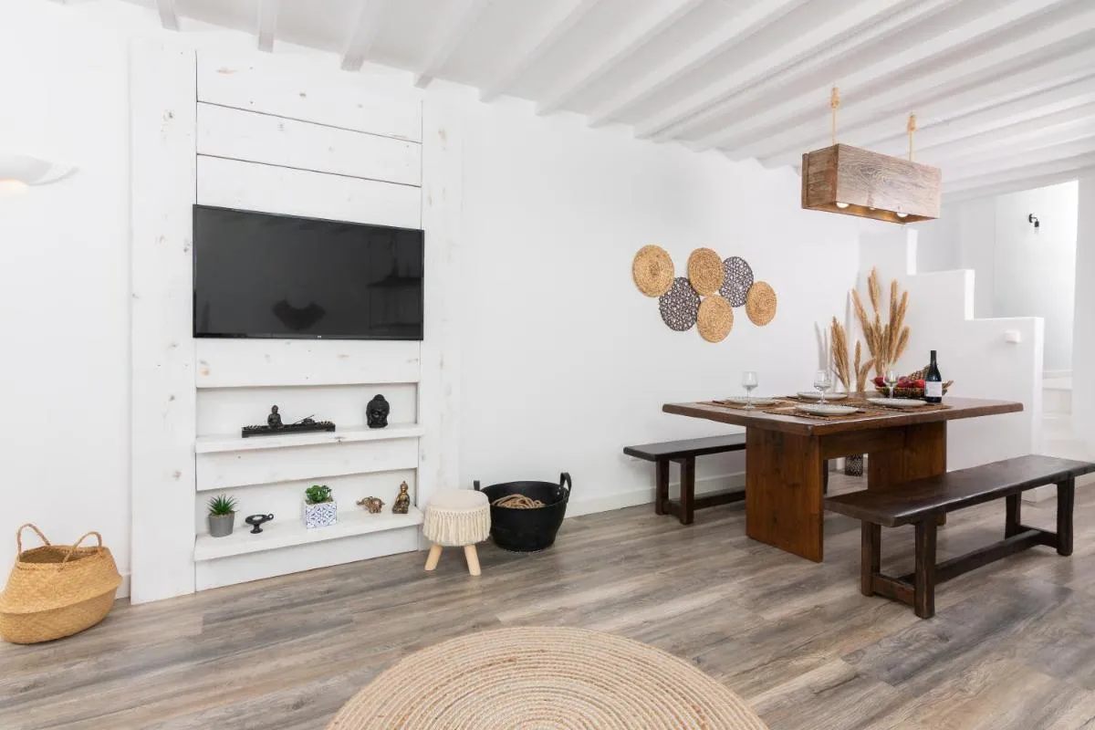 Image 4 of Whitelist Loft in Mykonos Town