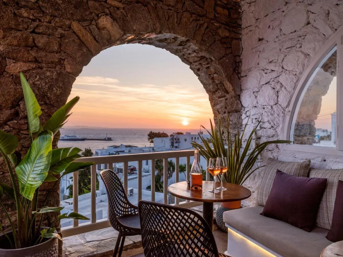 Image 4 of Yalos Hotel Sunset view Mykonos town private rooms