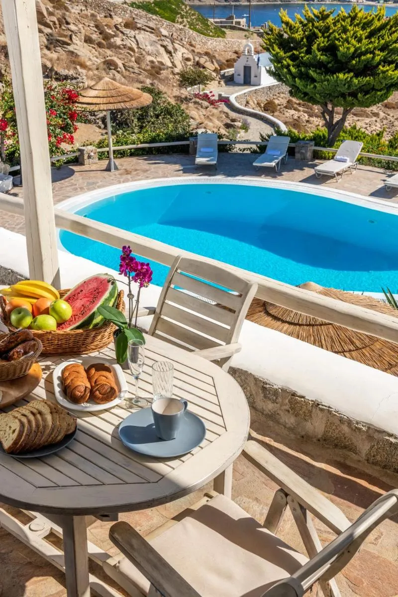 Image 3 of Yalos Mykonos Ornos Pouli private apartments w shared swimming pool