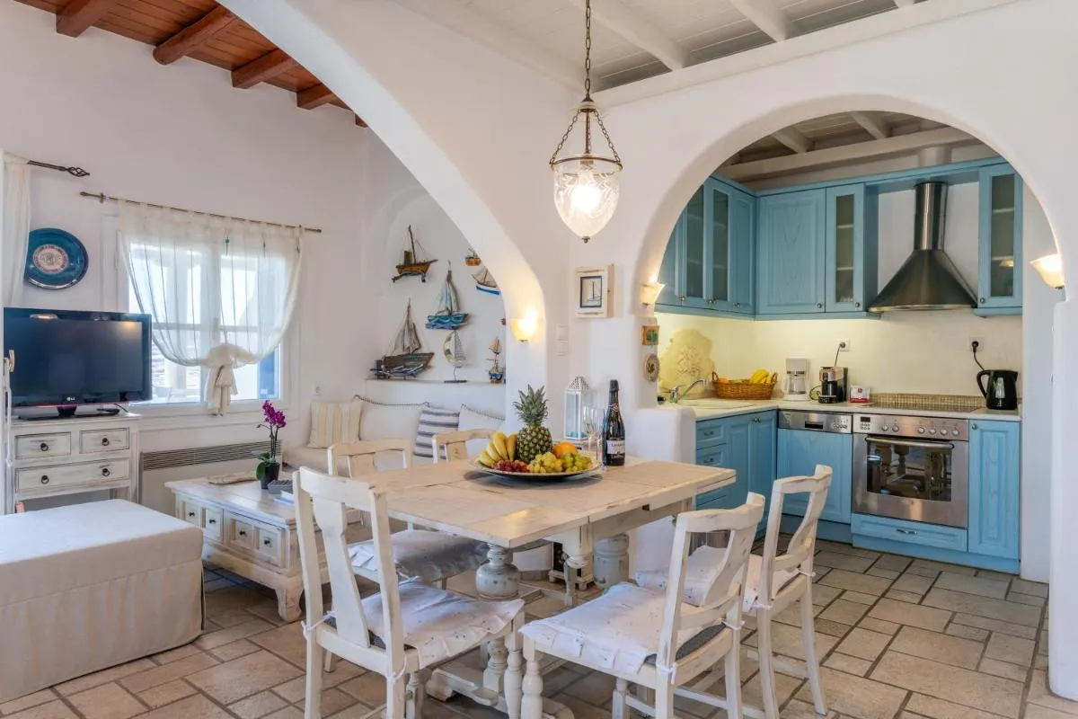 Image 6 of Yalos Mykonos Ornos Pouli private apartments w shared swimming pool