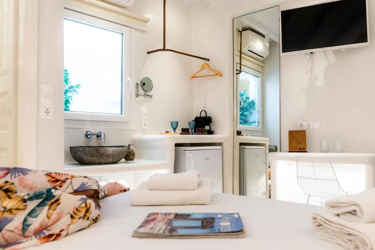 Image 2 of Anastasia’s Visage Stylish Accommodation Rooms City Centre Mykonos
