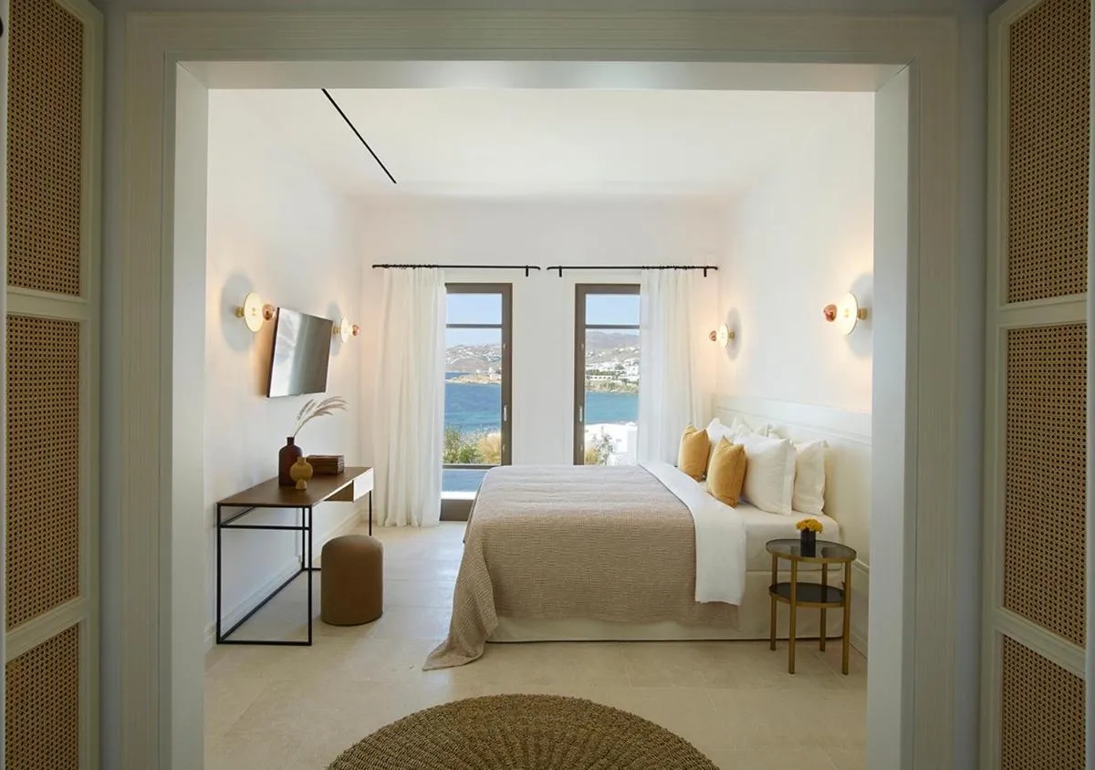 Image 6 of Bonzoe Suites & Villas